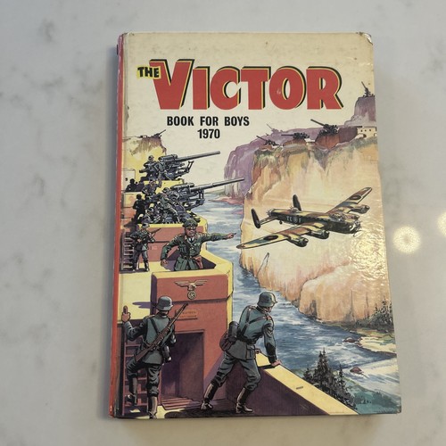 The victor book for boys - , 1970