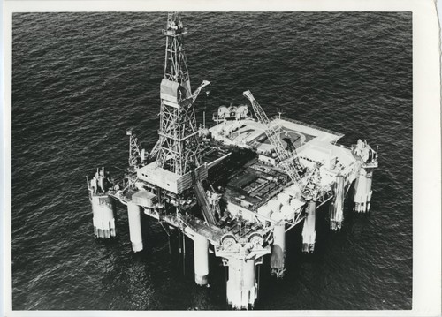 Staflo oil rig - north, shell
