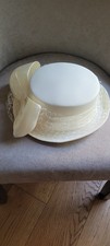 ladies cream occasion hat - net trim and bow