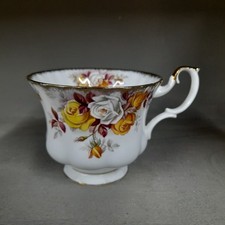 Vintage Royal Albert LENORA