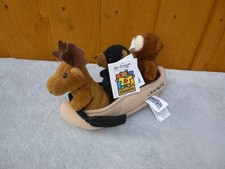 Per-Design Canada Creature