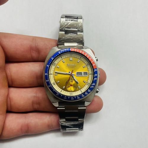 Vintage 1977 seiko - vintage, yellow