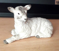 SHEBEG POTTERY LAMB LYING DOWN MATT FINISH ISLE OF MAN POTTERY