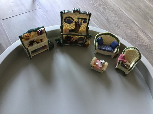 Avon miniature dolls house - avon,