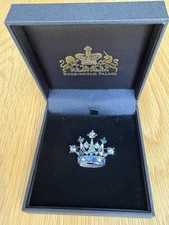 BNIB Blue Crystal Crown Brooch