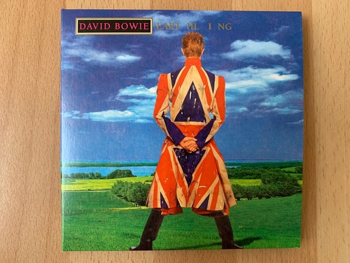 David bowie earthling 2022 - -,