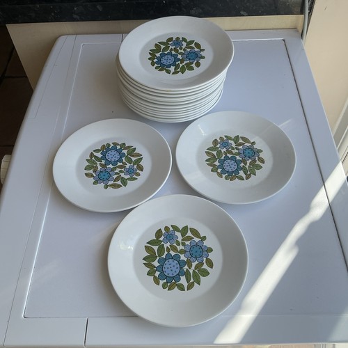 Meakin side plate 17 5cm - side, 17.5cm