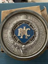VINTAGE RAC ROYAL AUTOMOBILE CLUB ASSOCIATE CAR BADGE No W 6466 Patent 494036