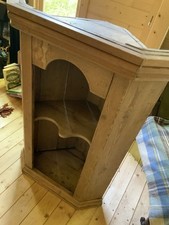  Chunky 1980s rustic pine