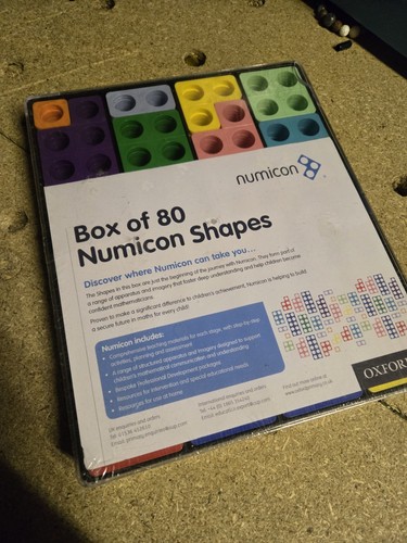 Numicon box 80 - -, of