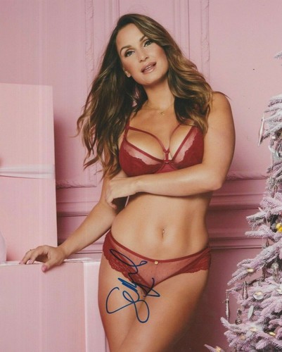 Sam faiers the only way - (the, is