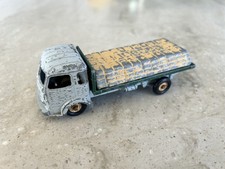 Vintage Dinky Toys No 33 Simca