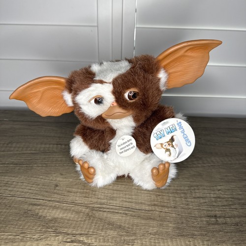 Neca gremlins gizmo plush toy - neca,