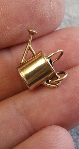 9ct yellow gold watering can - watering,