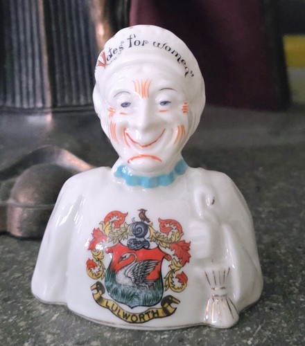 Rare crested ware - , suffragette