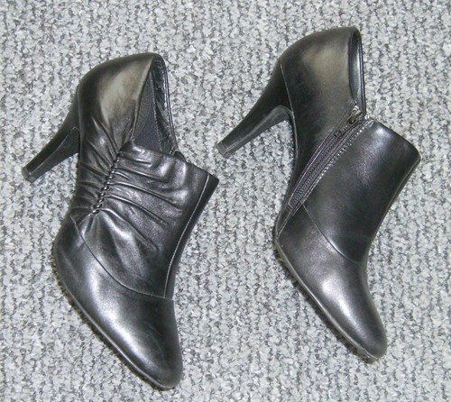 Lotus ladies genuine leather