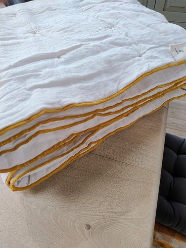 Loaf dottie quilt - dottie, in