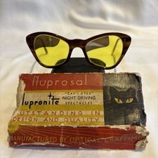 Vintage 60s/70s Cat Eye