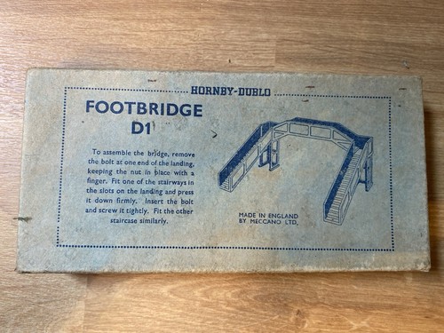Hornby dublo footbridge - hornby, d1