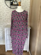 Masai Women's Dress In Cerise