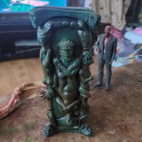 Neca hellraiser pillar - pillar, of