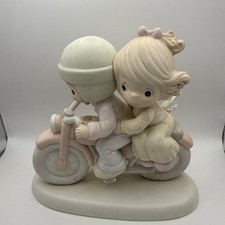 Precious Moments Figurine Bon Voyage! 522201