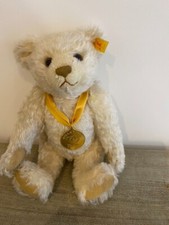 Steiff 654701 2000 White 32cm Fully jointed Bear NWT and millennium medal