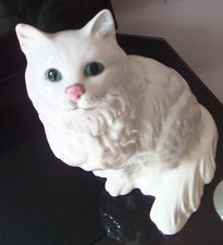 Vintage Beswick  / Doulton Persian Cat Seated, Looking Up, Model no. 1867.