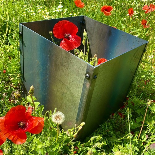 Cubic planter flat pack rustic - cubic,