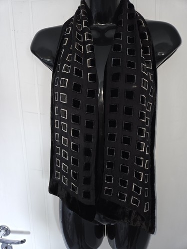 Vintage 90s black - devore, burnt