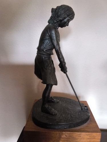 Statue lady golfer - statue, of