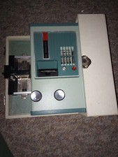 Kodak 500 Readymatic Green 35mm Standard Film Portable Slide Projector