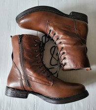 Ladies CLARKS Size 5 D Leather