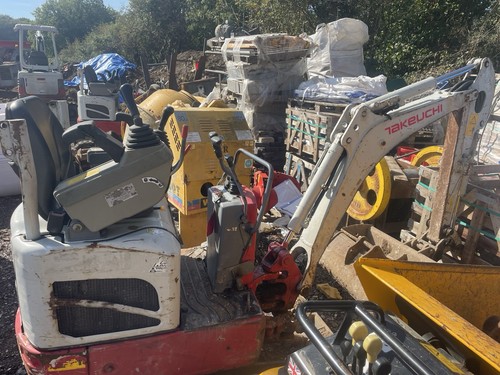 Takeuchi tb210r 2017 - takeuchi,