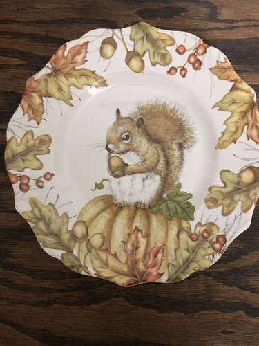 Pier mazey the squirrel - mazey,