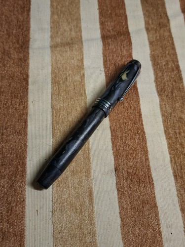 Vintage marbled foundation pen - marbled,
