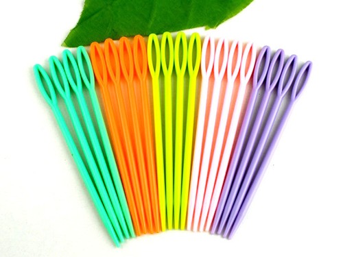 Plastic sewing needles - plastic,