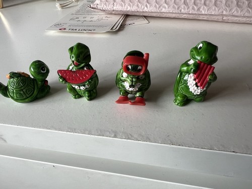 Kinder surprise tiny - kinder,