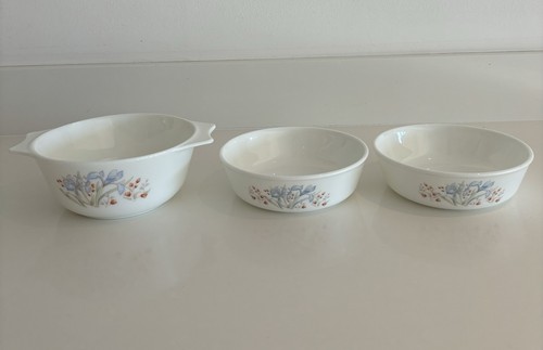 Vintage pyrex blue - vintage, floral