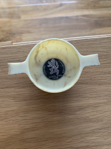 Small art deco bakelite quaich - art,