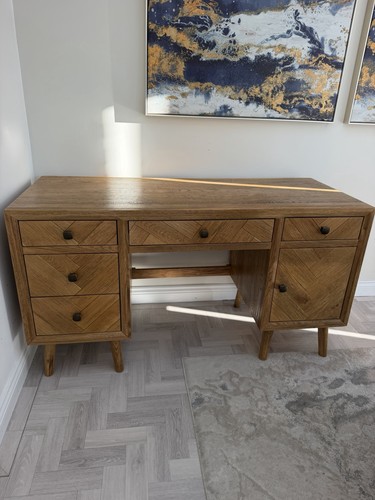 Parquet desk brushed - parquet,