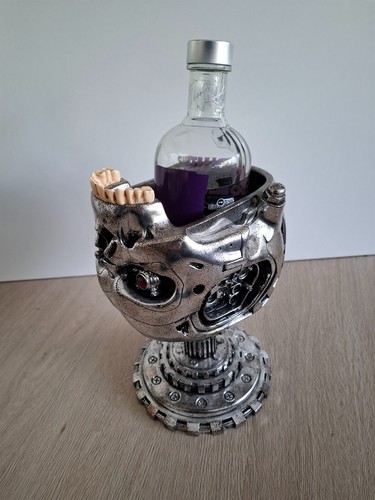 Terminator head statue - 1:1,