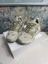 GUESS Mens Shoes Size 9. Worn