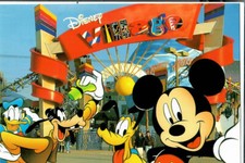 Disney Village Postcard . Disneyland Paris - Mickey Mouse Unused