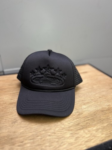 Black trucker cap - black,
