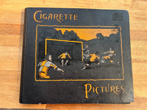 Cigarette card album wills - card,