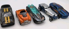 HOT WHEELS BUNDLE OF CARS X5