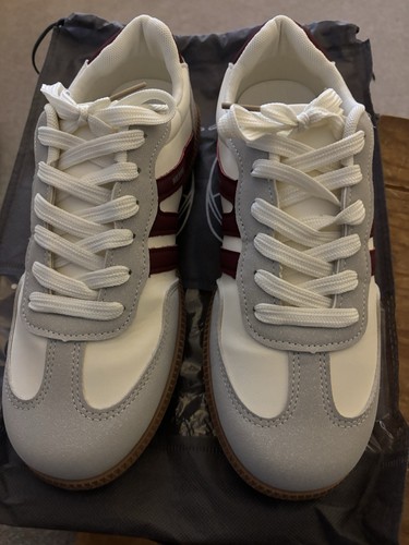 Unisex low top - low, lace-up