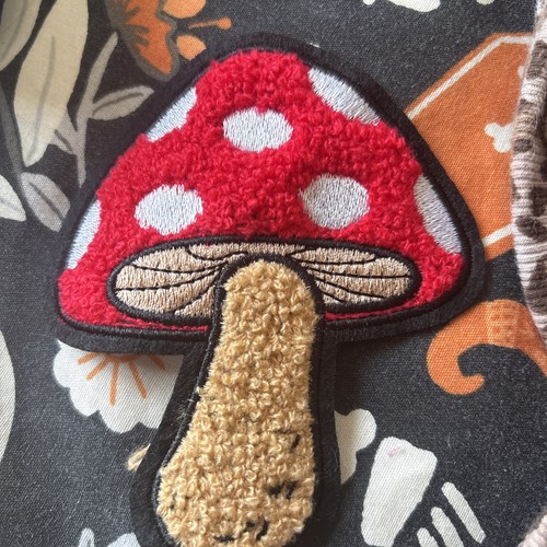 Mushroom appliqué sewing - appliqué,