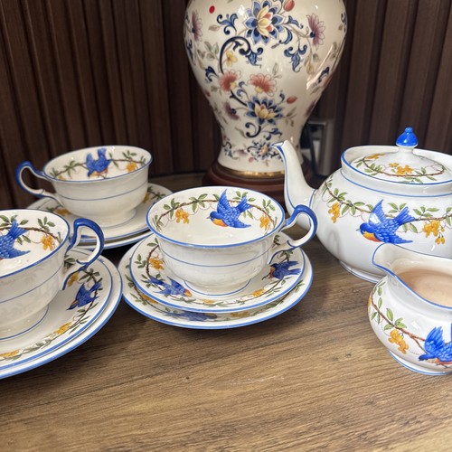 Rare vintage aynsley blue bird - rare,